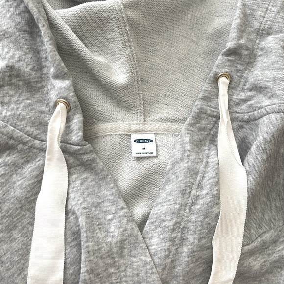 Women’s Old Navy Loose Cross-Front French-Terry Hoodie, Size Medium - Picture 4 of 5